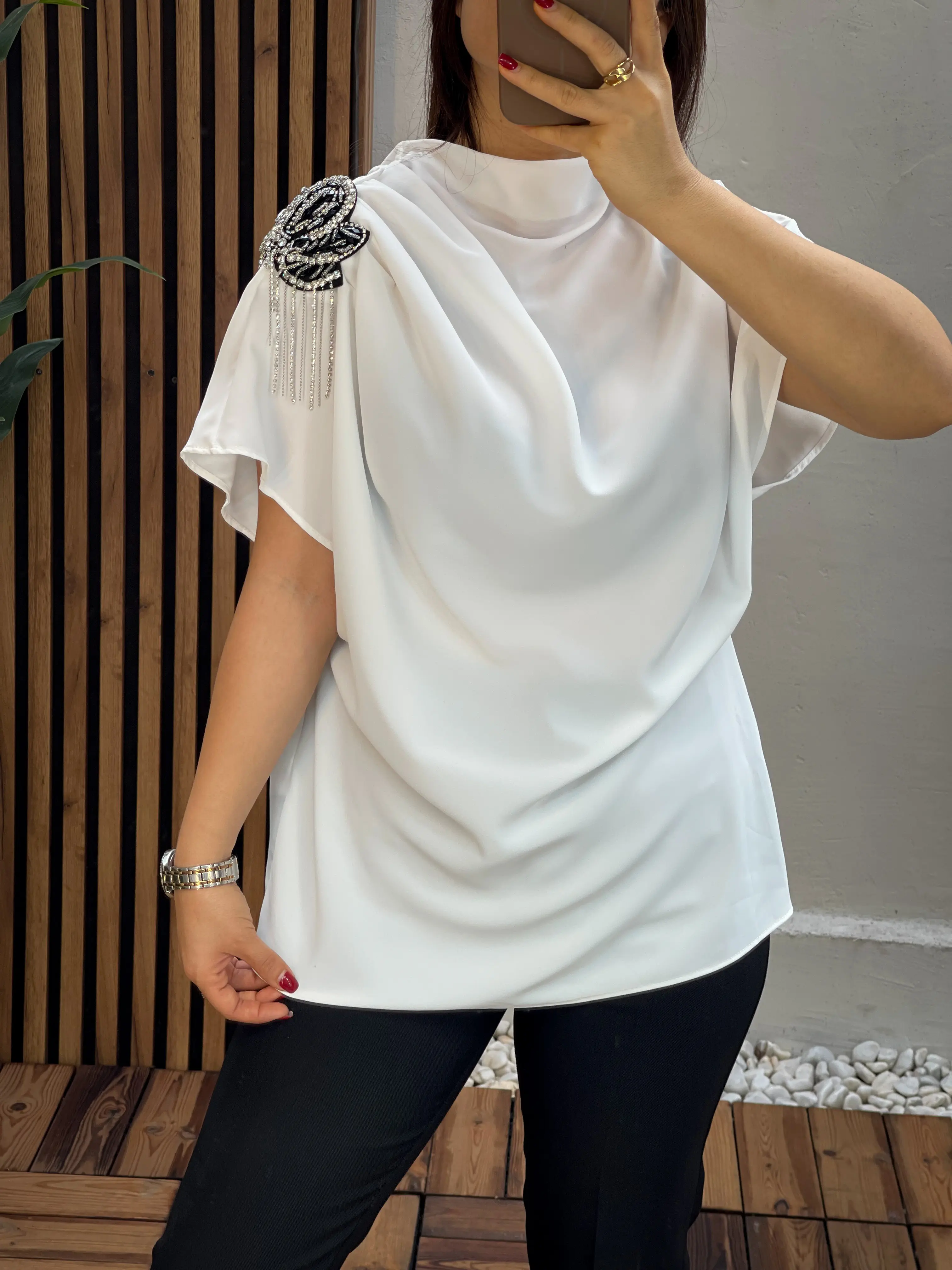 شومیز کرپ ساتن مجلسی ترک تگ گل سرشونه